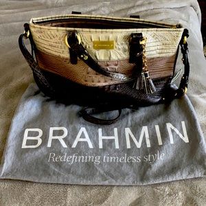 Tri-color black/brown, grey, light silver